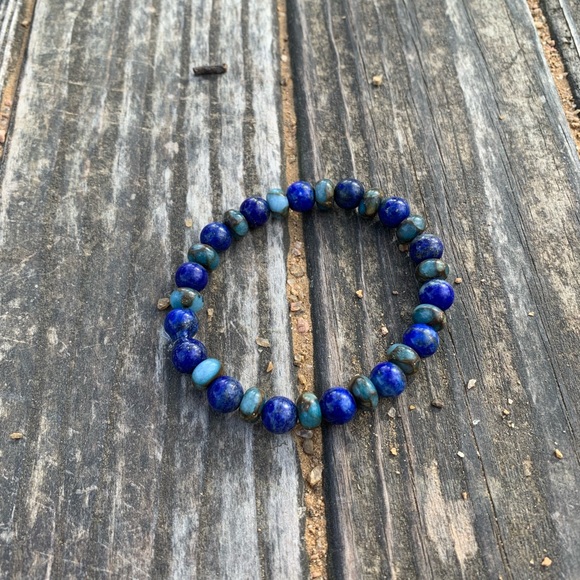 Lapis lazuli and blue jasper bracelet - Picture 2 of 2